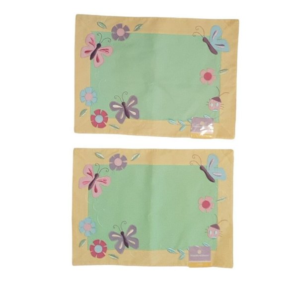 Set of 2 Butterfly Spring Flurry Placemats Yellow Green Embroidered - Picture 1 of 10
